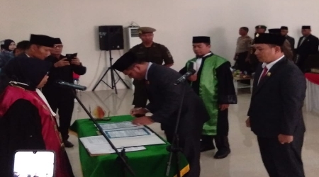 Kangkangi Aturan Partai Demokrat Sukri Rebut Wak I