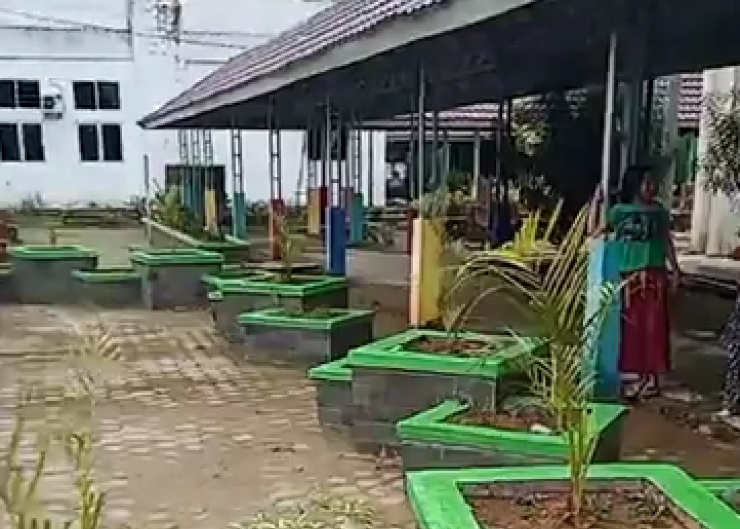 Bupati Devi Suhartoni “Berang” Proyek Taman RSUD Rupit 5,7 Milyar