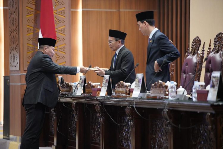 Pandangan Umum Fraksi-fraksi DPRD Prov. Sumsel terhadap Raperda Pertanggungjawaban Pelaksanaan APBD TA 2023