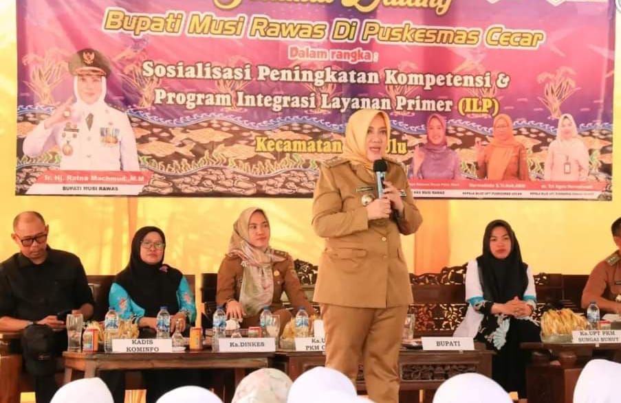 Bupati Ratna Machmud membuka Sosialisasi Peningkatan Kompetensi dan Program Integrasi Layanan Primer